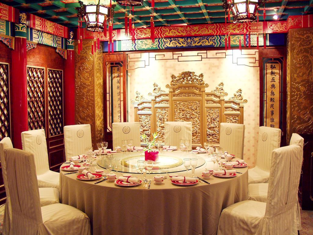 Luxemon Xinjiang Yindu Hotel 우루무치 외부 사진